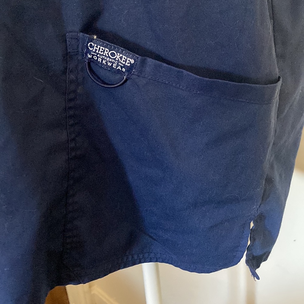 Cherokee navy blue scrub shirt - Picture 2 of 3